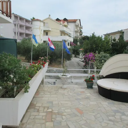 Guest house Daniel *