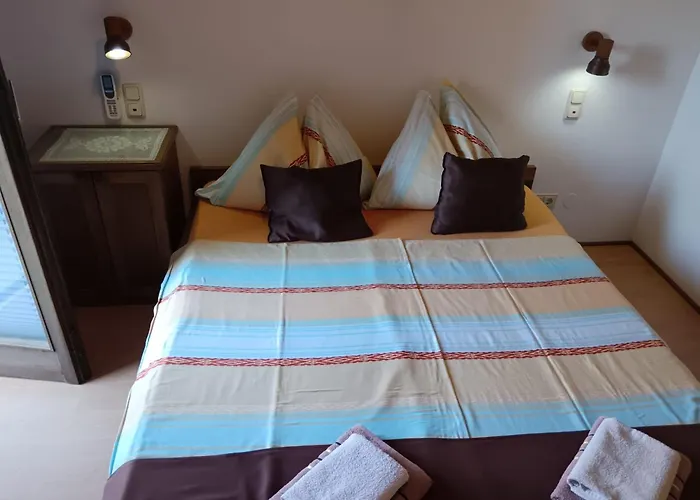 Daniel 2* أوميس