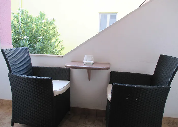 Daniel Gostinjska kuća 2*